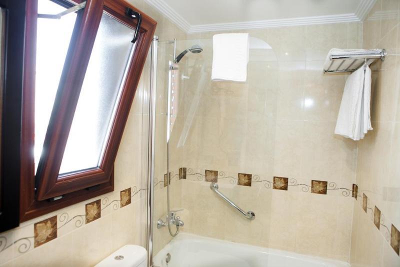 Hotel Alameda Malaga Zewnętrze zdjęcie